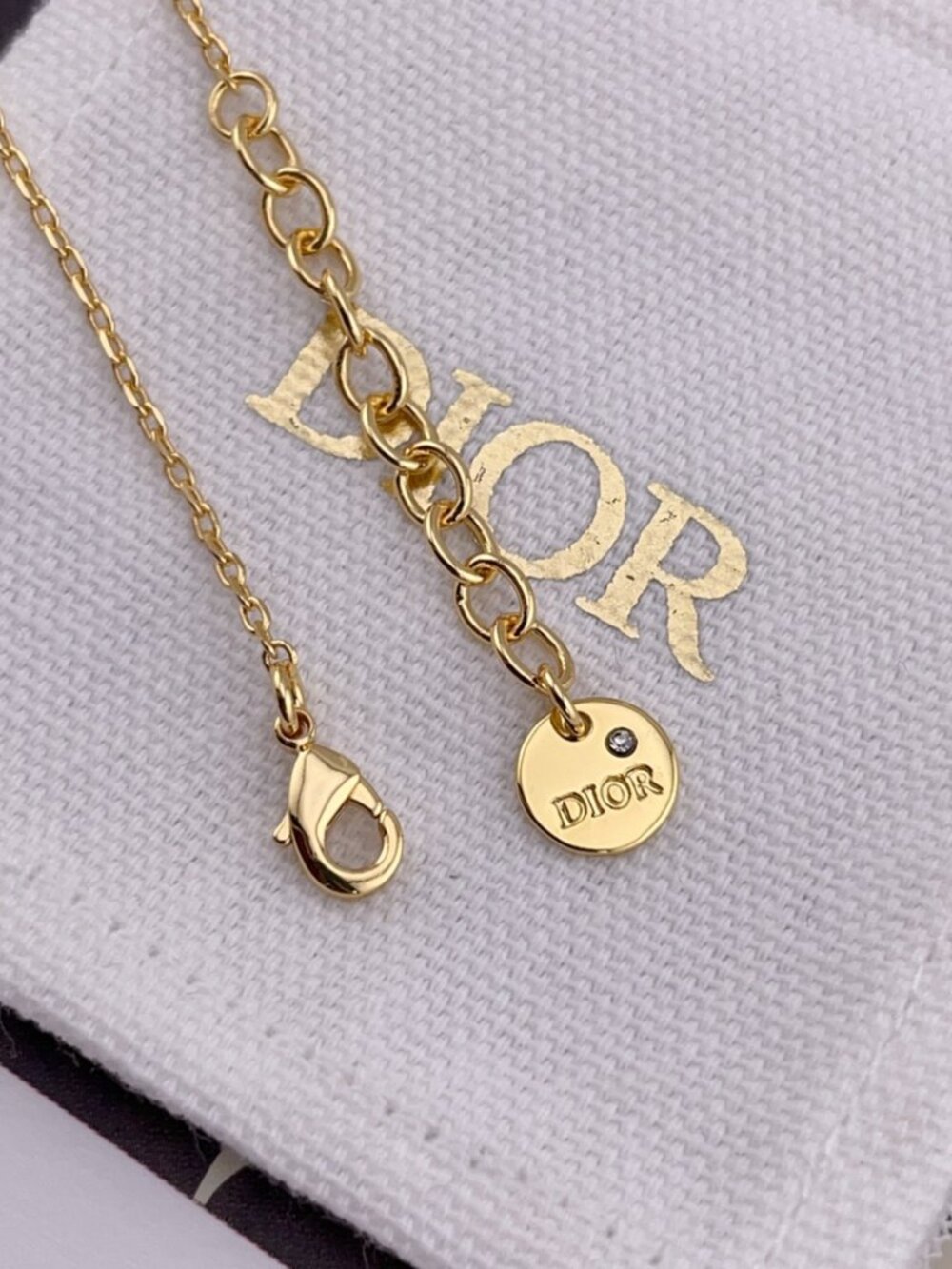 D ior Petit CD Gold Crystal CD Logo Pendant Necklace 100% Authentic - Picture 8 of 8